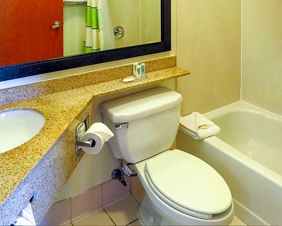 Quality Inn Pittsburgh Cranberry Township