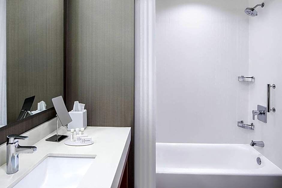 Courtyard by Marriott Wayne Fairfield