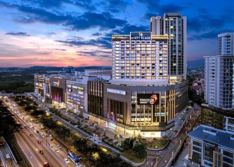 Twin Room with City View