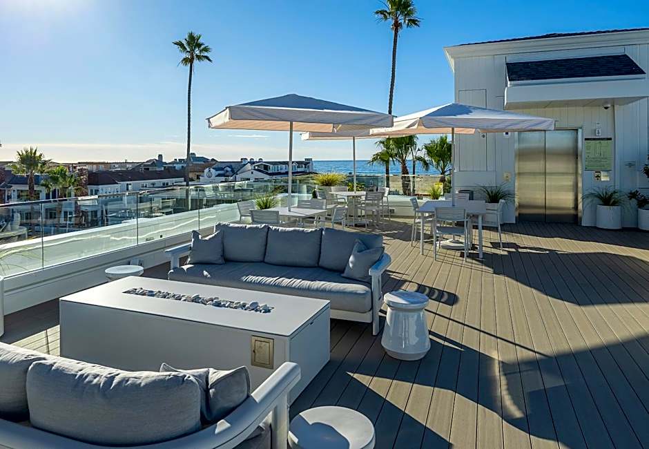 Bay Shores Peninsula Hotel