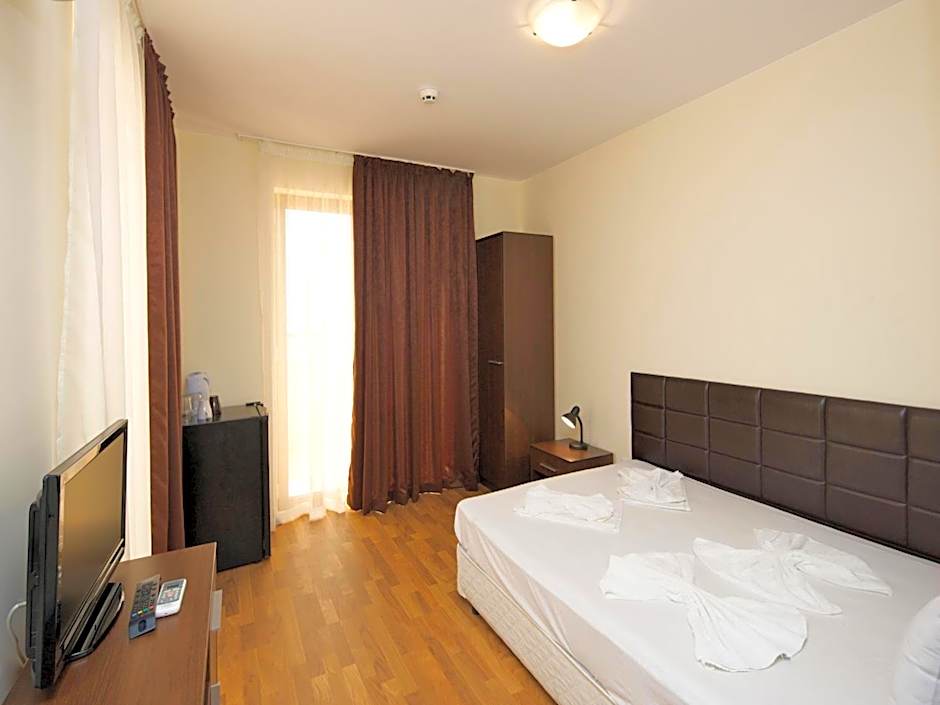 Hotel Golden Ina - All Inclusive - Beachfront