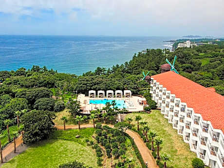 Kensington Resort Jeju Jungmun