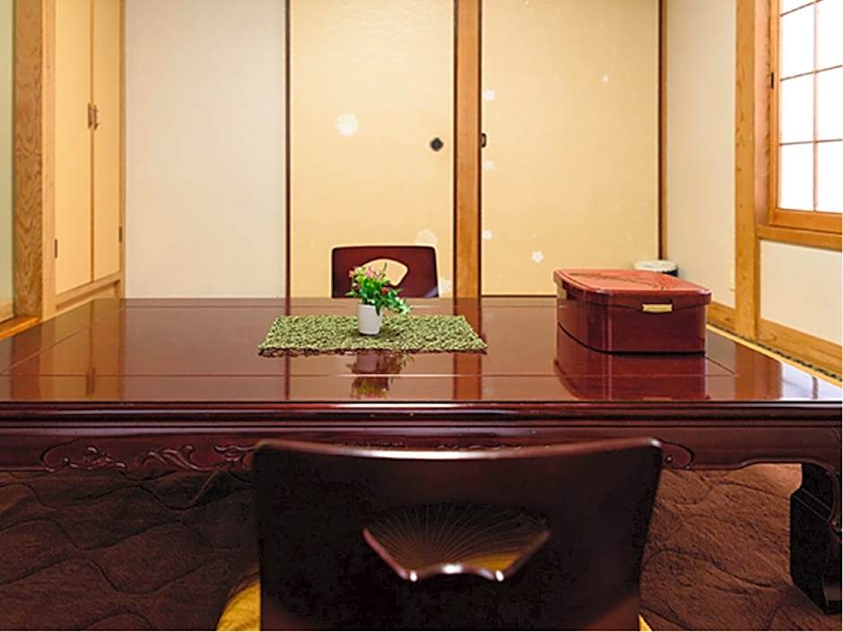 Yufuin Onsen Ryokan Jinnouchi