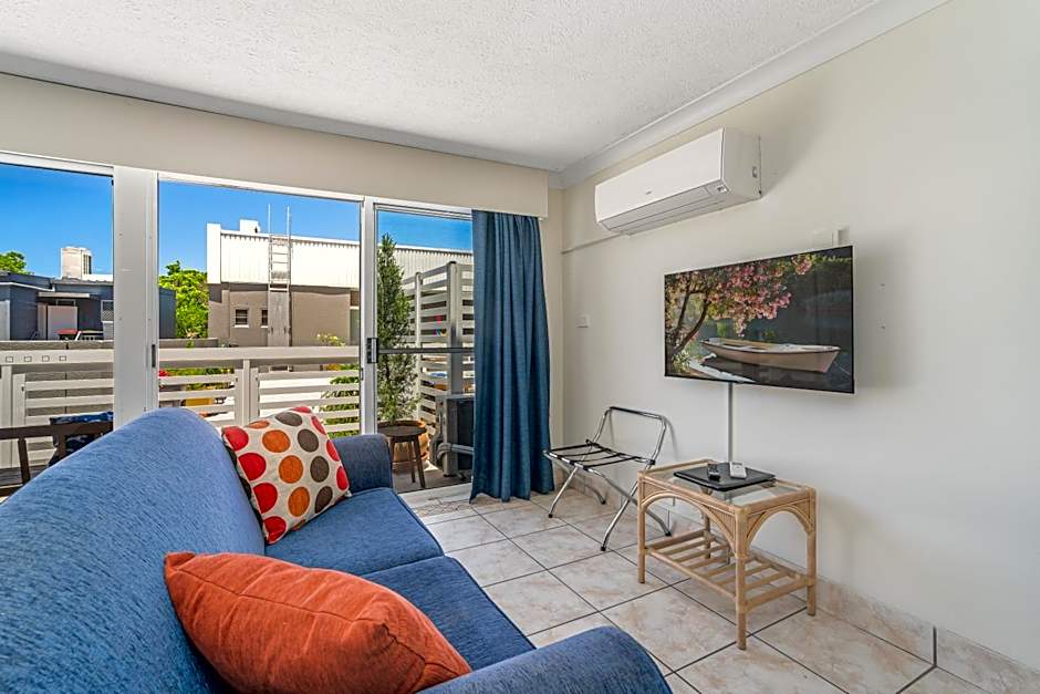 Nelson Towers Motel & Apartments