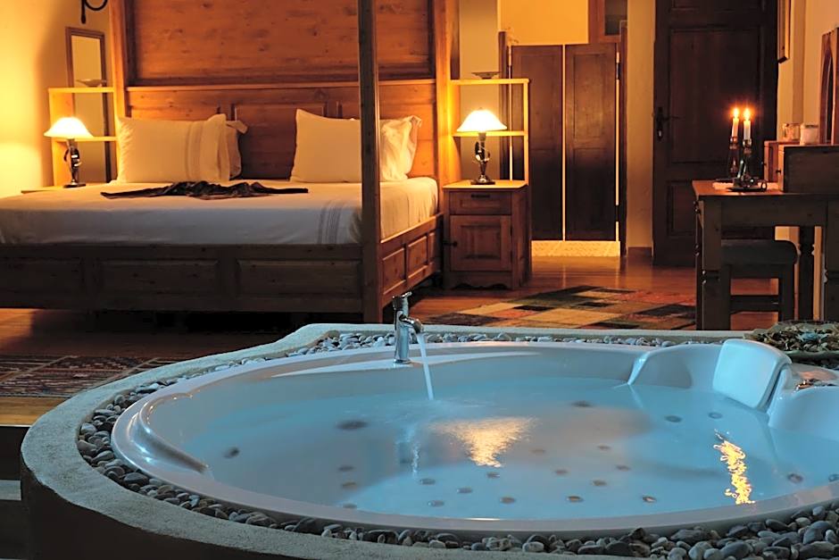 Mandarin & Mango Boutique Hotel