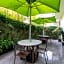 Maxonehotels At Bukit Jimbaran