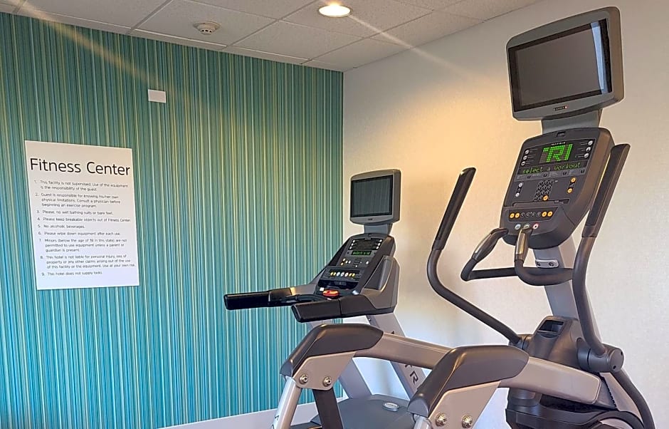Holiday Inn Express Lordstown Newton Falls Warren By IHG