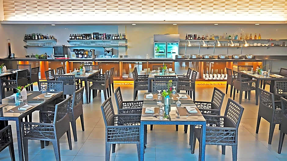 Aziza Paradise Hotel