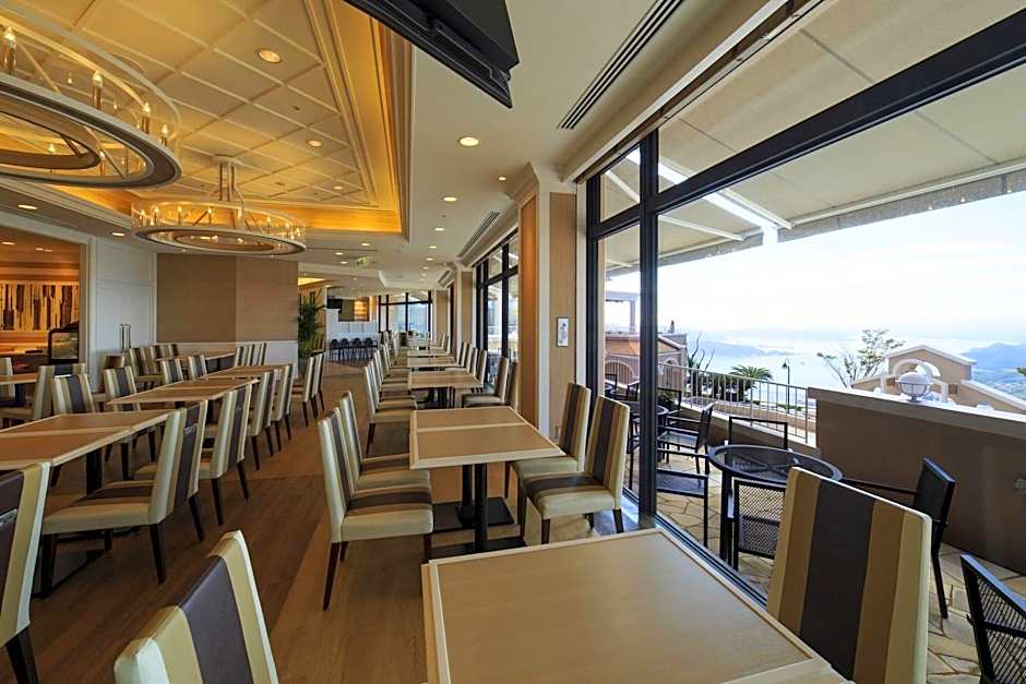 Yumihari No Oka Hotel