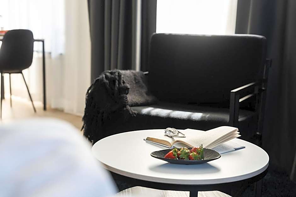 Sky Hotel City Apartments