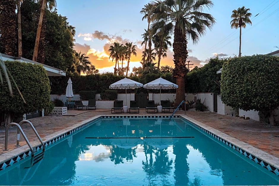 Villa Royale Inn