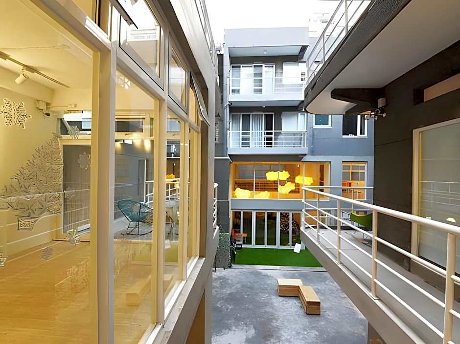 OwlStay Flip Flop Hostel Garden