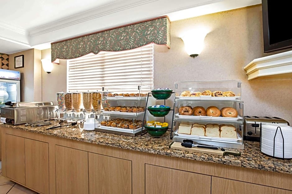 La Quinta Inn & Suites by Wyndham El Paso Lomaland