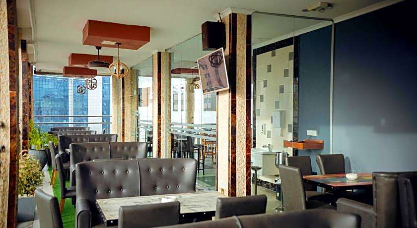 Tiffany Diamond Hotels - Makunganya Street