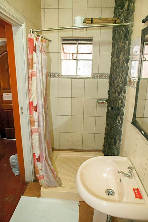 Khweza Bed and Breakfast