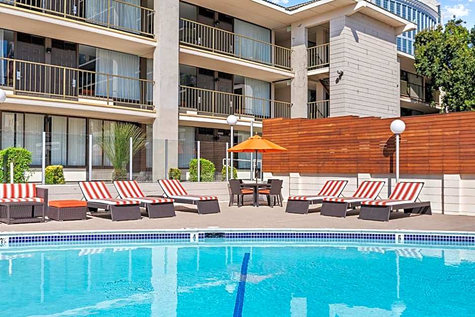 Vagabond Inn Executive Old Town