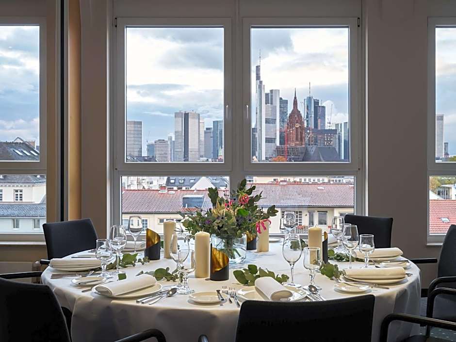 Fleming's Hotel Frankfurt Main-Riverside