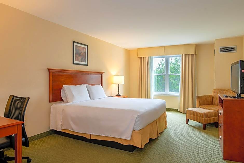 White River Inn & Suites