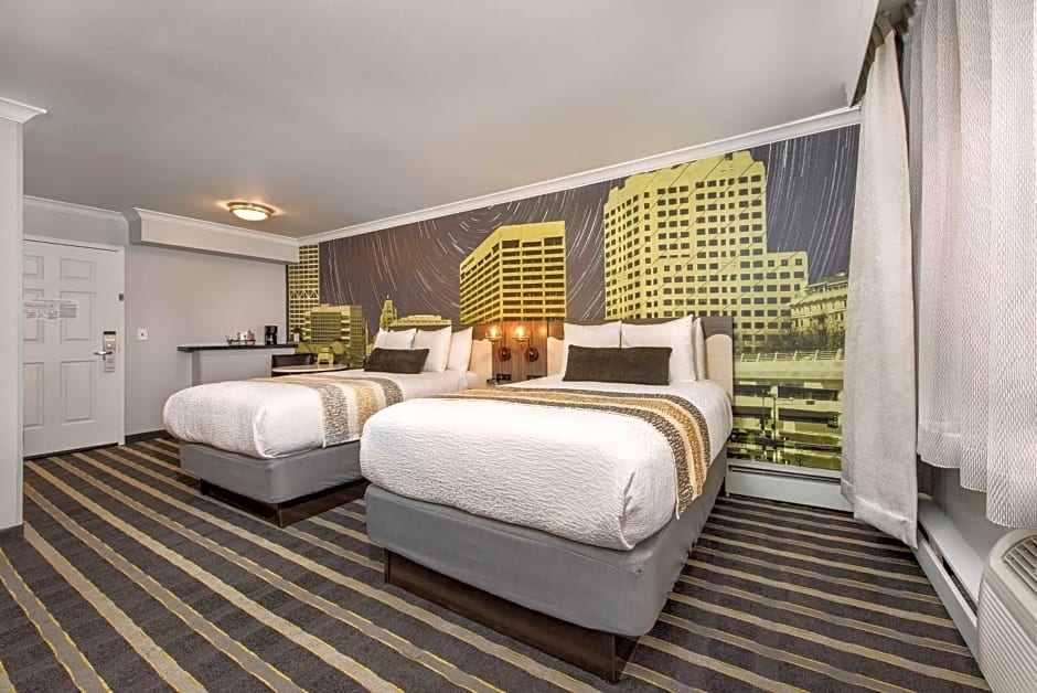 Best Western Plus Milwaukee West