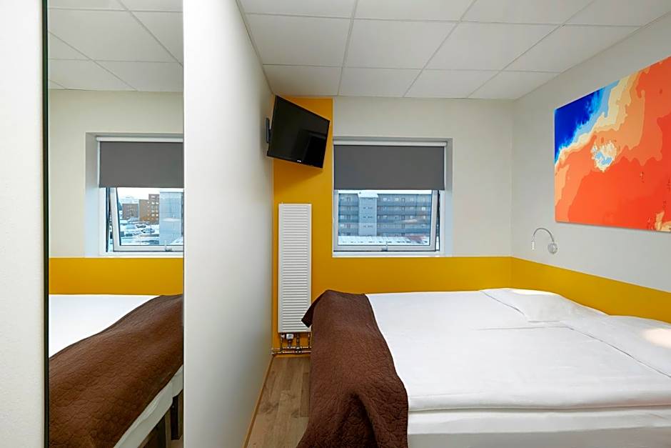 Hotel Cabin