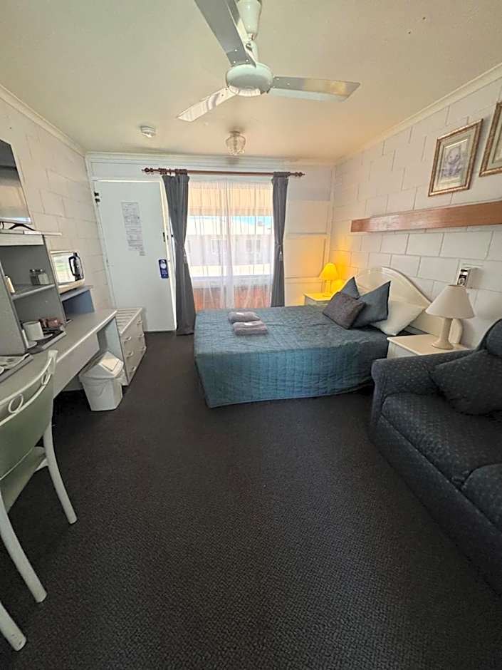 Warrego Motel