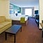 Holiday Inn Express and Suites Rochester West-Medical Center By IHG