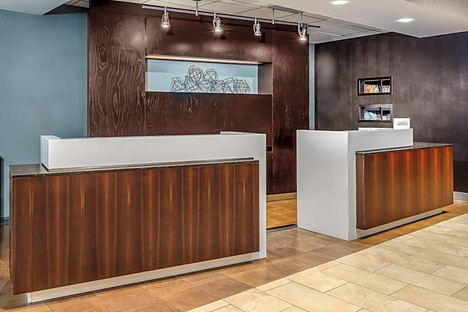 Courtyard by Marriott Charlotte City Center