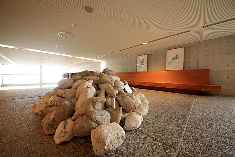 TOTO Seawind Awaji