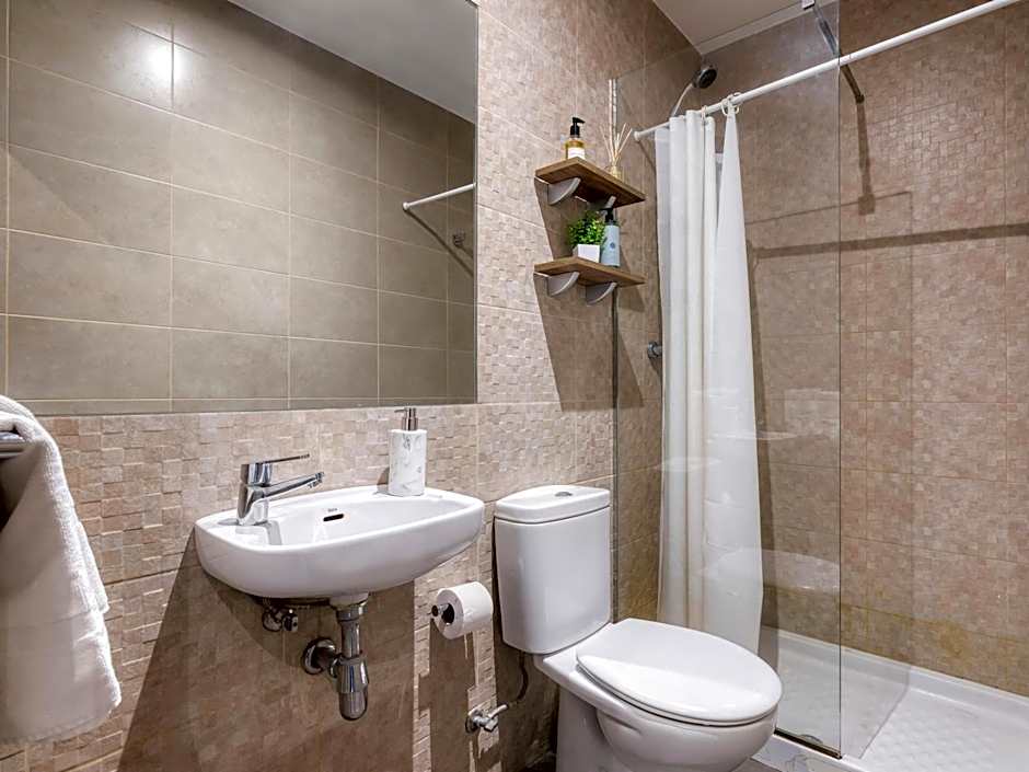 Livensa Living Studios Valencia Marina Real