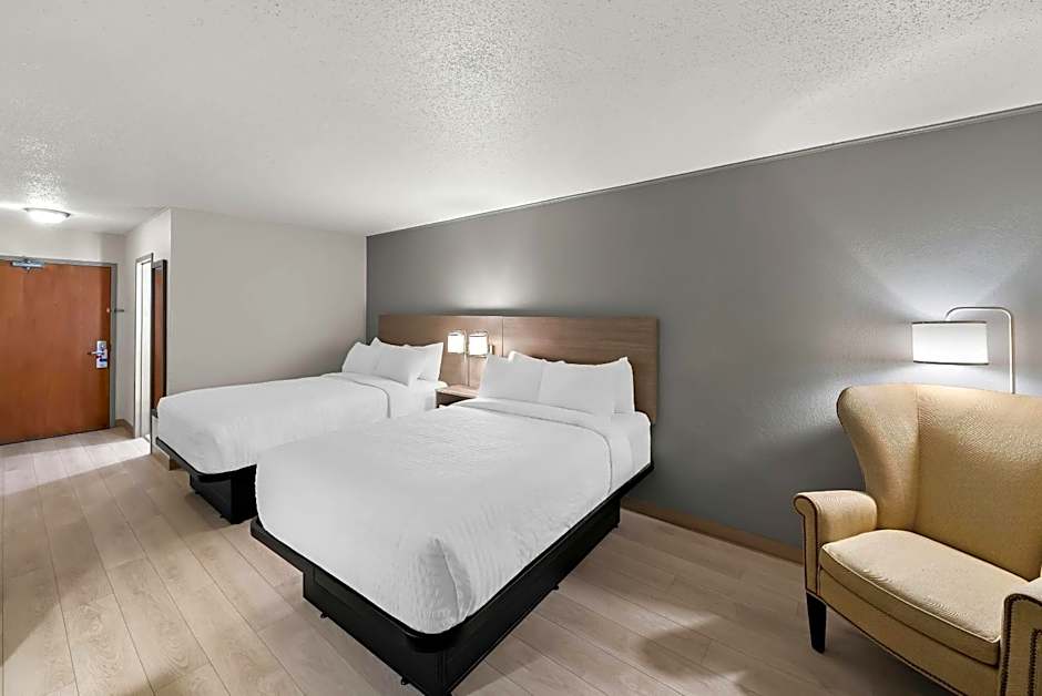 Clarion Inn and Suites Convention Center Kearney