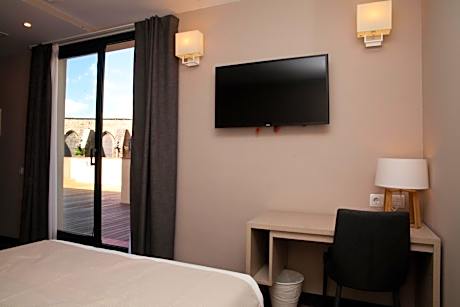 Superior Double Room with Balcony