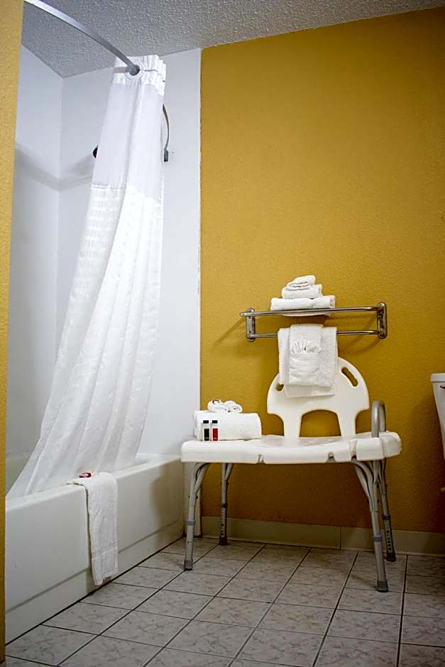 Days Inn by Wyndham Hillsboro TX