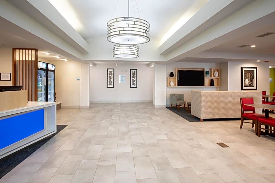 Holiday Inn Express Hotel & Suites Longmont By IHG