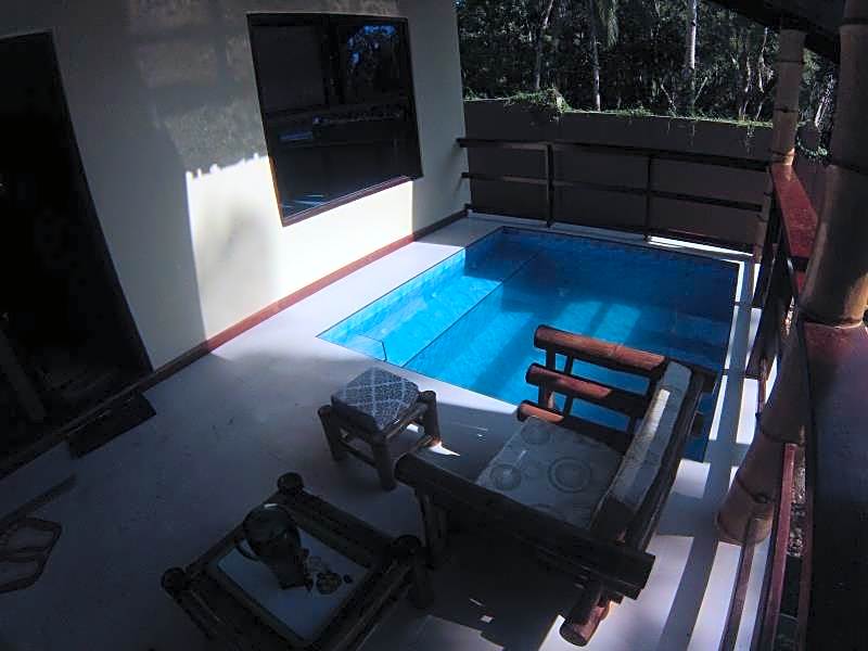 Sunset Bay Beach Villas