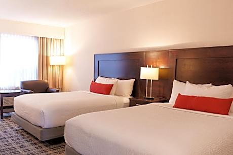 Special Offer - Deluxe Queen Room with Two Queen Beds