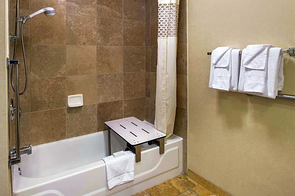 Hampton Inn & Suites Charlotte-Arrowood Rd.