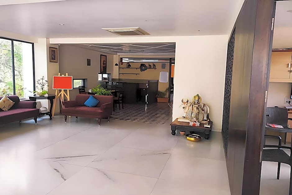 Krishna Inn By Royal Hotels