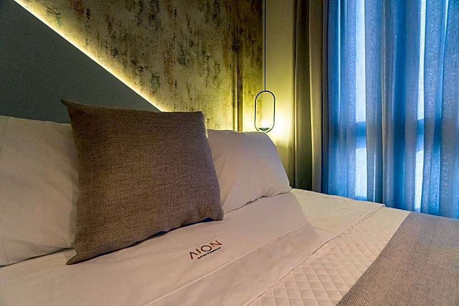 AION suítes 102 - Compacto e luxuoso Loft - Rooftop com piscina e academia - À poucos passos da praia