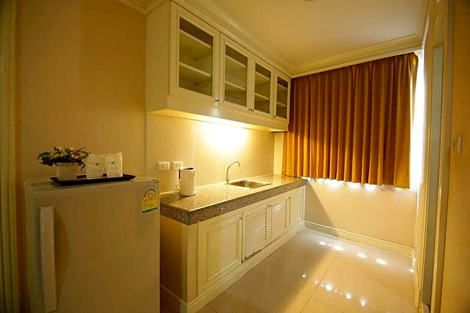 Convenient Park Bangkok Hotel