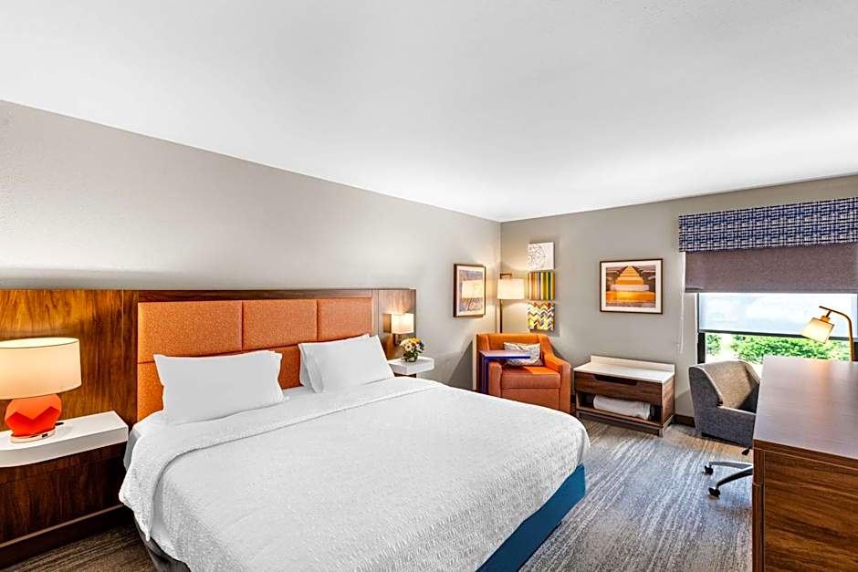 Hampton Inn By Hilton Knoxville-Airport