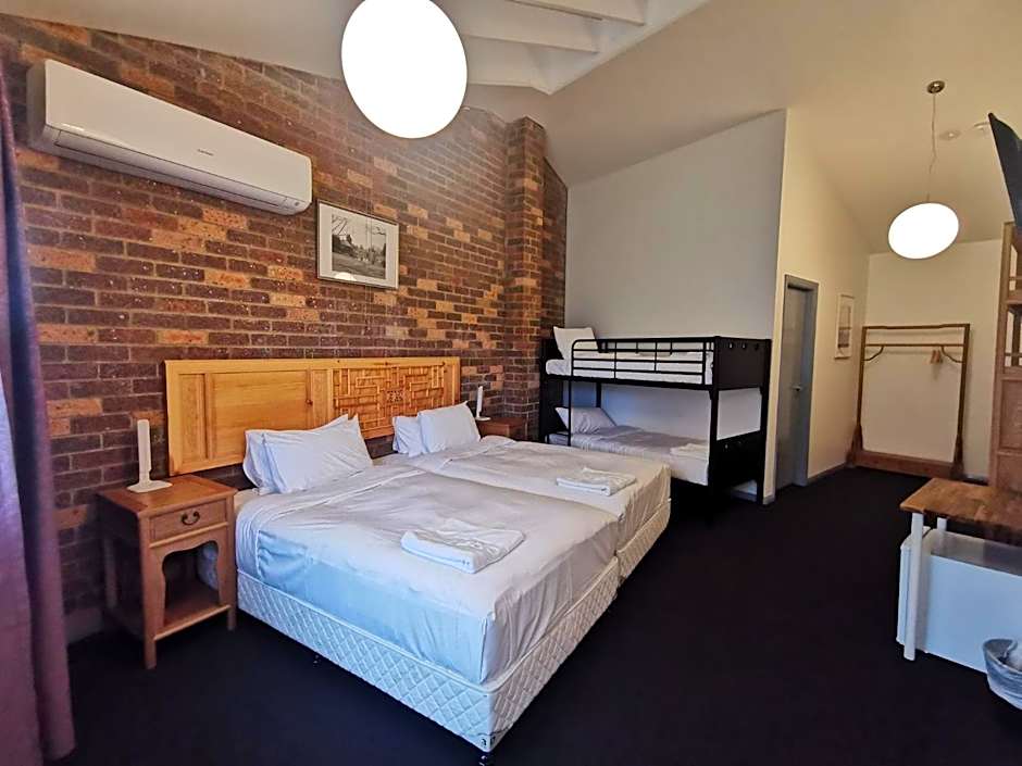 Sinofield Edu-Retreat