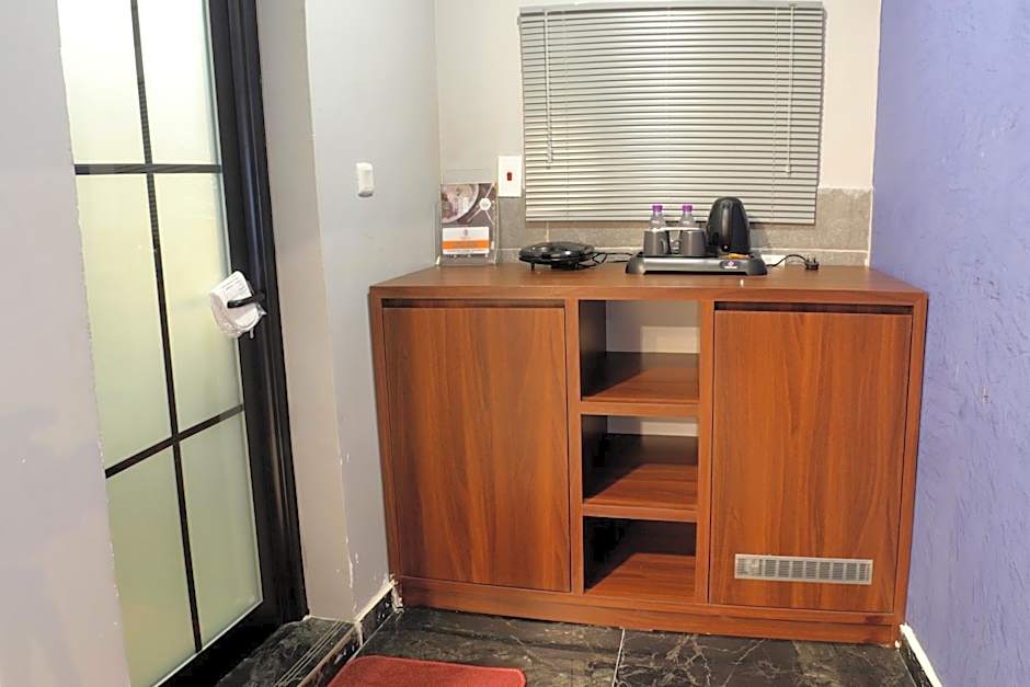 شقق مسكن الضيافة للشقق المخدومة