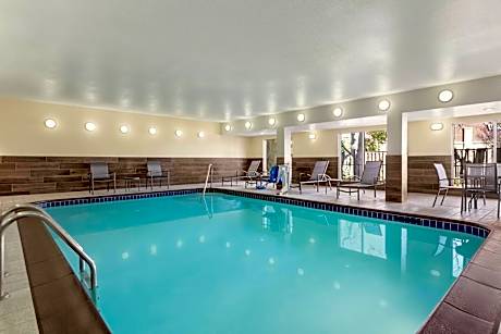 Fairfield Inn by Marriott Tracy