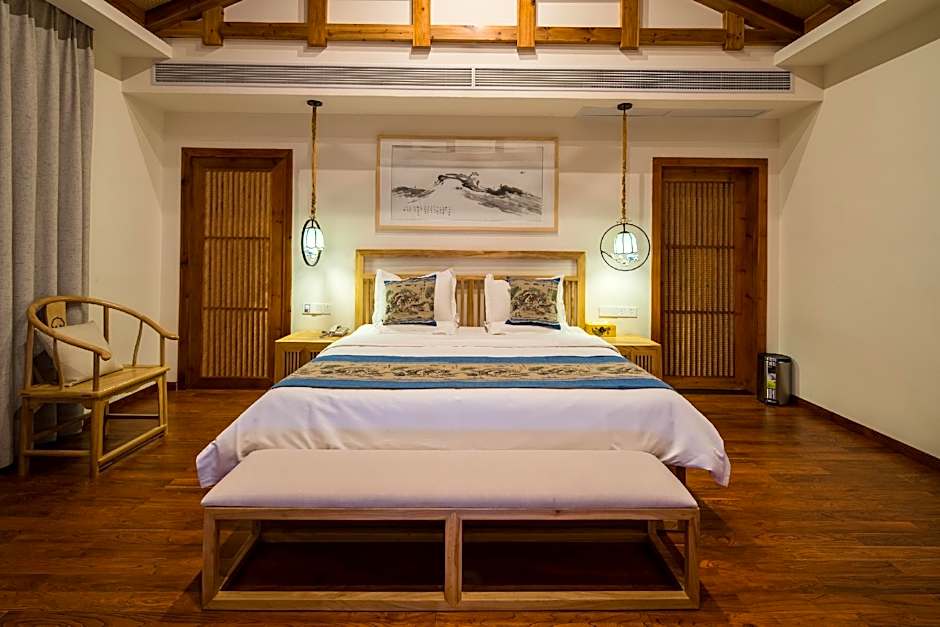 Yangshuo Ancient Garden Boutique Hotel-Free pick up from Airport or TS for 4 nights or more