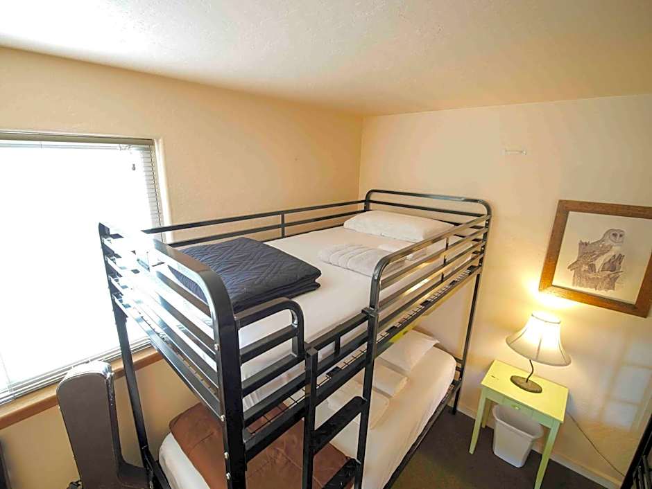 Ashland Commons Hostel