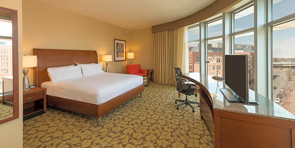 Hilton Garden Inn Alexandria Old Town National Harbor