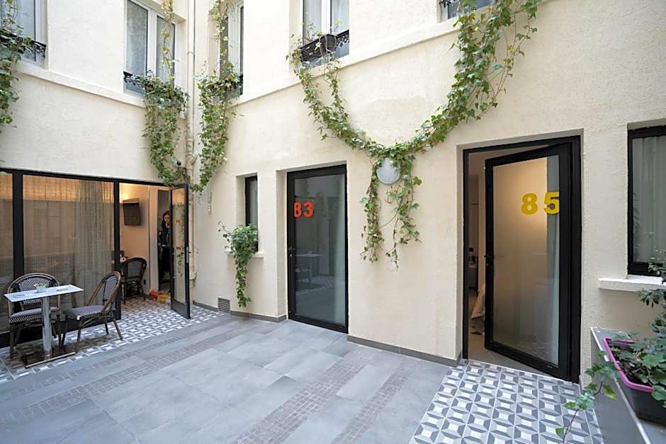 Hotel Du Mont Dore Batignolles