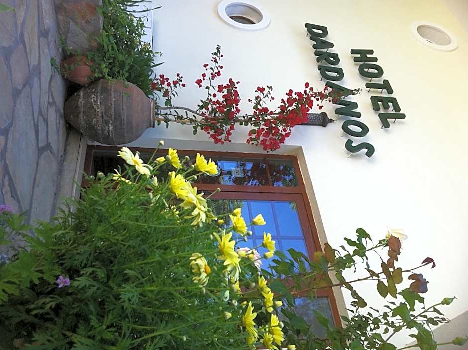 Dardanos Hotel