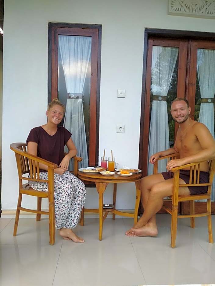 Santhi Guna Bungalow