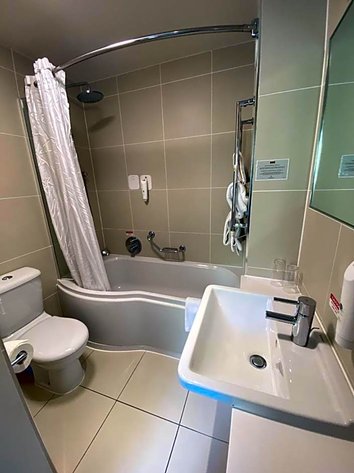 Ryde Castle by Greene King Inns